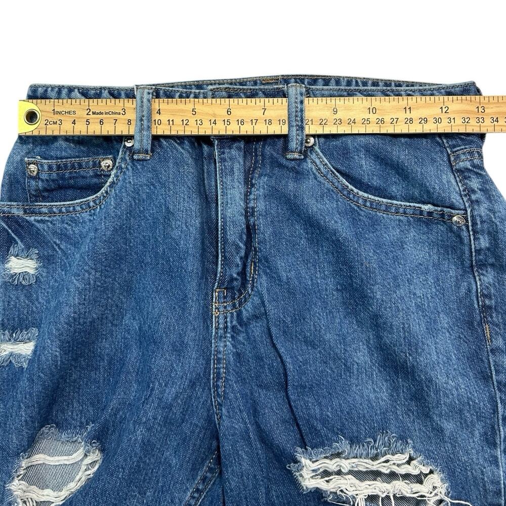 Almost Famous Distressed Mom Jeans Womens Juniors Size 1 Medium Wash Blue Ripped - Picture 9 of 14